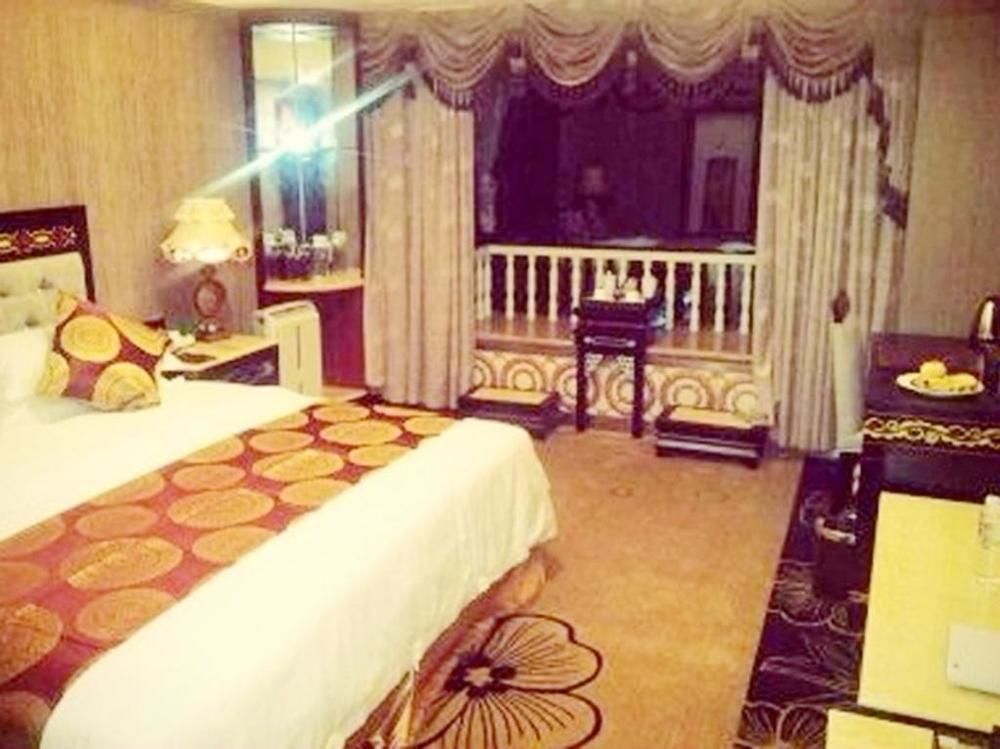 Xichang Cloizon Hotel Экстерьер фото